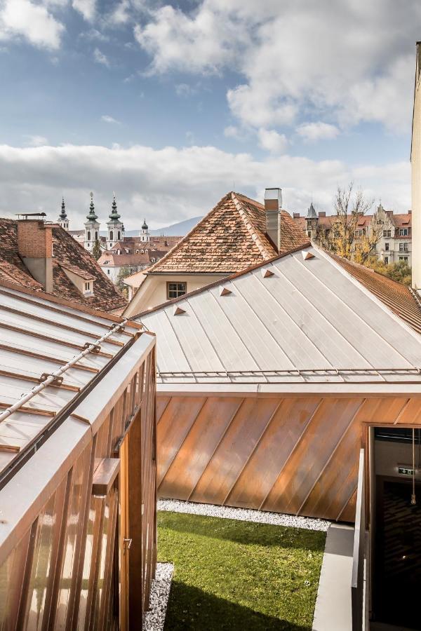 Kai 36 - Hotel Zwischen Fels Und Fluss Graz Exteriör bild A standing seam metal roof