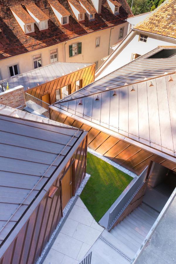 Kai 36 - Hotel Zwischen Fels Und Fluss Graz Exteriör bild Copper roofing