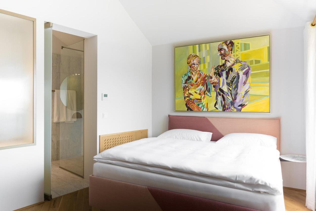 Kai 36 - Hotel Zwischen Fels Und Fluss Graz Exteriör bild A bedroom