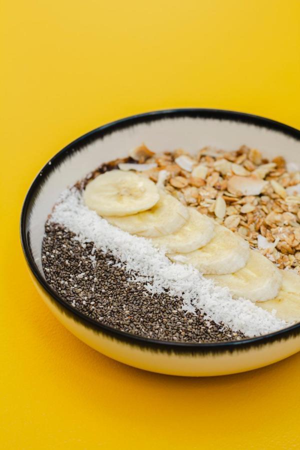 Kai 36 - Hotel Zwischen Fels Und Fluss Graz Exteriör bild Chia seeds in a smoothie