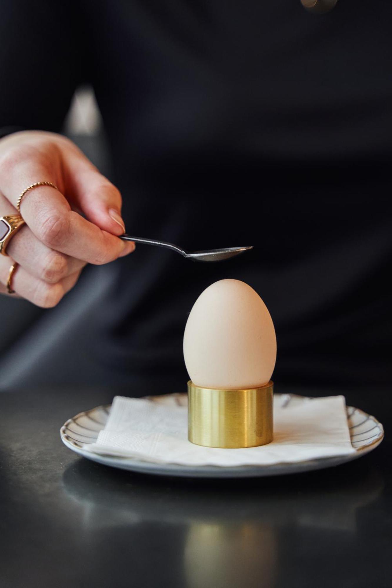 Kai 36 - Hotel Zwischen Fels Und Fluss Graz Exteriör bild A hard-boiled egg