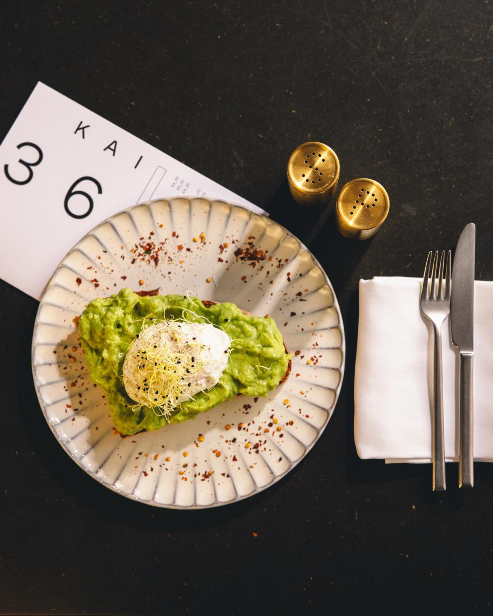 Kai 36 - Hotel Zwischen Fels Und Fluss Graz Exteriör bild Avocado and poached egg